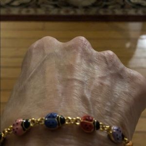 Meet your Posher, Elaine